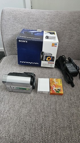 Sony handycam dcr - sony,