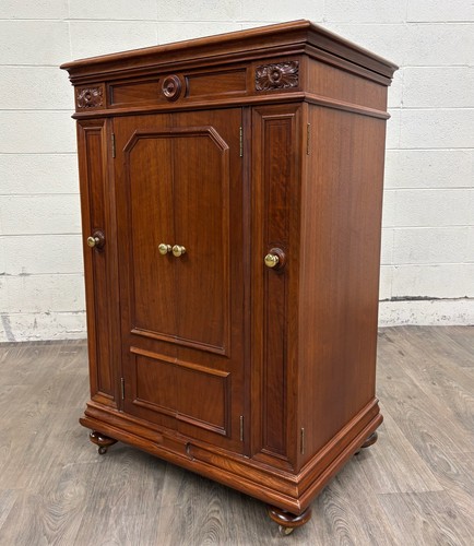 Antique victor victrola - antique,