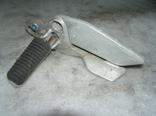 Yamaha 900s 4km footrest - 900s,