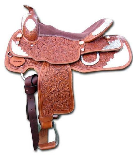 Western show saddle on - saddle-,