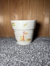 Aynsley fine bone china - bone, flower