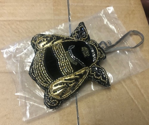 Bee pin cushion - black, gold
