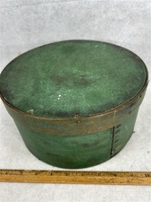 antique pantry box grass green paint bent wood round 5 x 10 1800s original