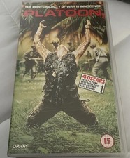 PLATOON (1986) - WAR / DRAMA - VHS Video - COLUMBIA TRISTAR - UK / PAL.