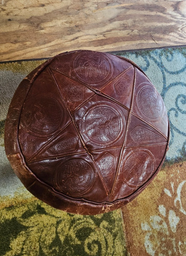 Brown vintage leather pouf - brown,