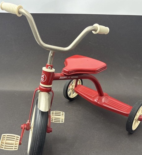 Radio flyer vintage miniature - radio,