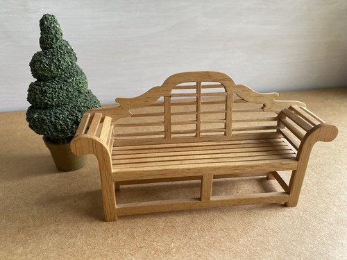 Dolls house lutyens - house, bench