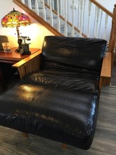 OctoRose Leather like Chair