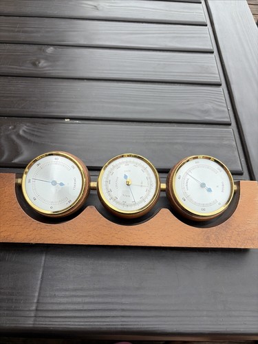 Vintage weather station - ,