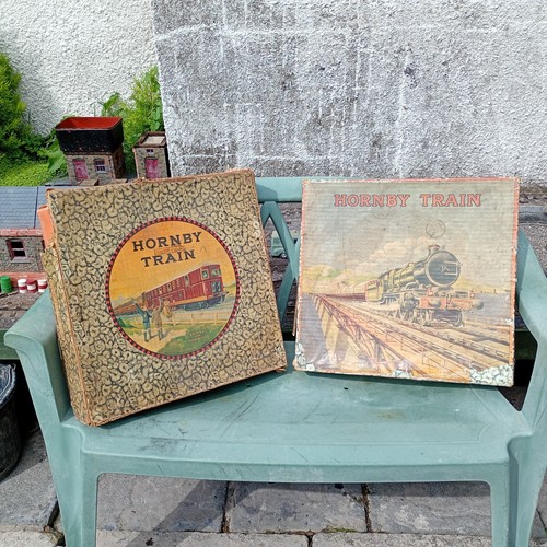 Three hornby gauge train - train, set