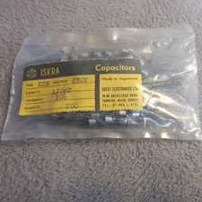 JOBLOT 200 x ISKRA 120pF 0.12nF 630v 10% POLYSTYRENE CAPACITOR (IS-128)