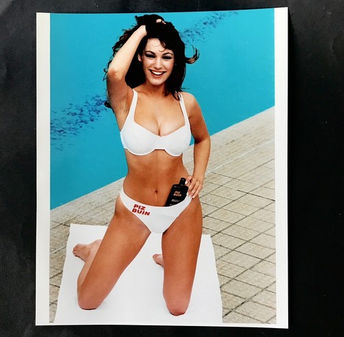 Large kelly brook sexy bikini - brook,