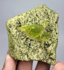 Green Titanite Sphene v-shape