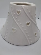 Stunning YANKEE CANDLE  White Ceramic Love Heart Jar Topper Shade