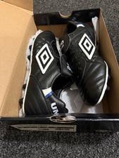 Umbro Speciali Pro FG Football