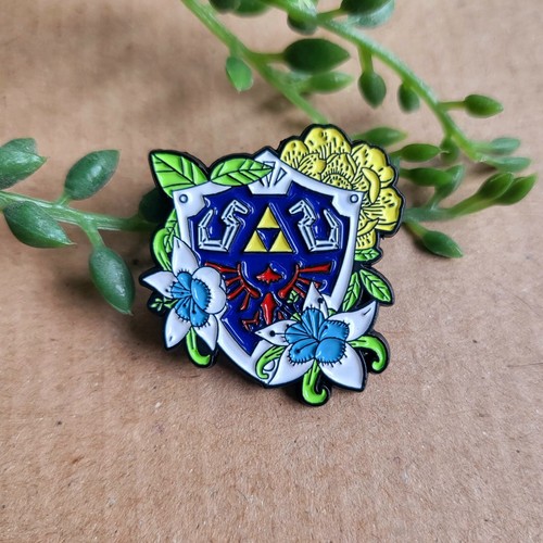 Zelda link shield enamel - zelda, pin