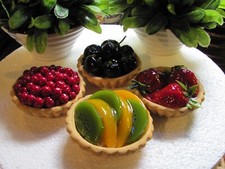 FAKE CAKES ARTIFICIAL FRUIT