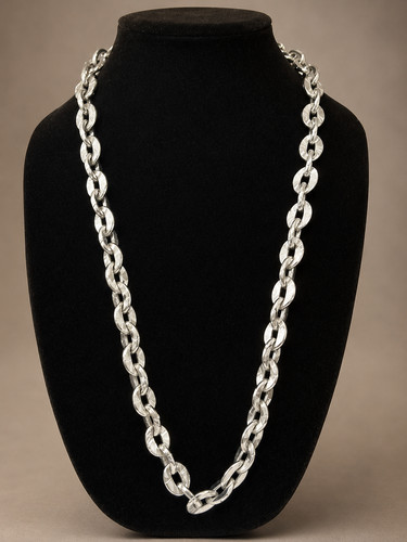 Chunky silver tone oval link - tone,