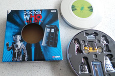 Corgi Dr Who 40th Anniversary Gift Set / Figures in tin 1963 - 2003