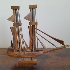 Home Decor Wooden Pinisi Ship 30cm with moveable sails