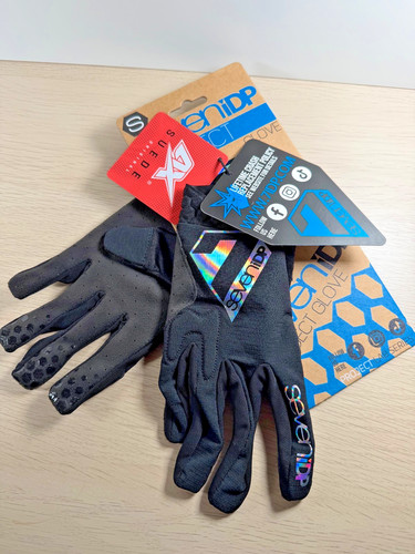Seven idp project glove - project,