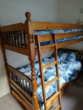 Kids Double Pine Wooden Bunk Beds with Mattresses And Quilts And Pillows