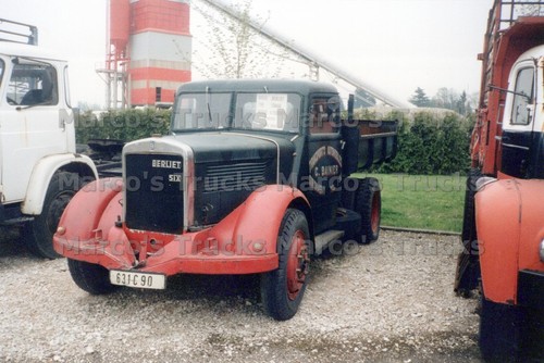 Truck photo berliet - photo, tipper
