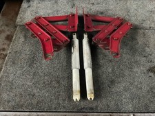 1972 VOLVO 144 REAR BOOT HINGES AND HYDRAULIC RAMS