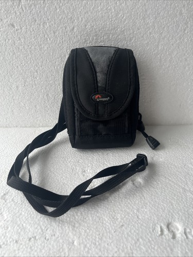 Lowepro small camera case - small,