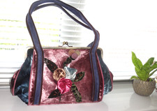 Stunning Butler & Wilson 3D Floral Velvet Shoulder Bag Medium💕💕💕