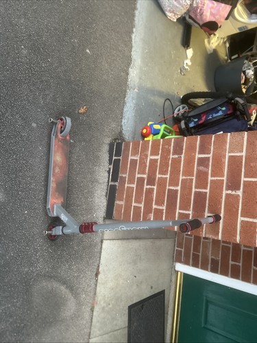Mongoose stunt scooter - mongoose,