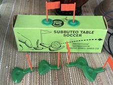 Subbuteo C117  corner and halfway line flags in ORIGINAL BOX