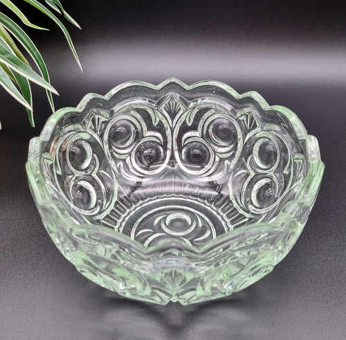 Glass fruit bowl - fruit, green
