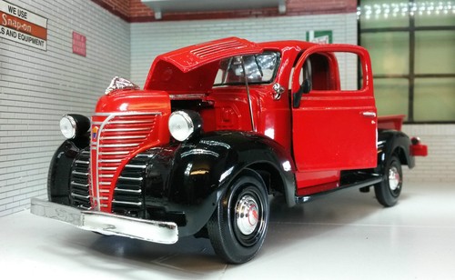Plymouth lorry pickup red - plymouth,