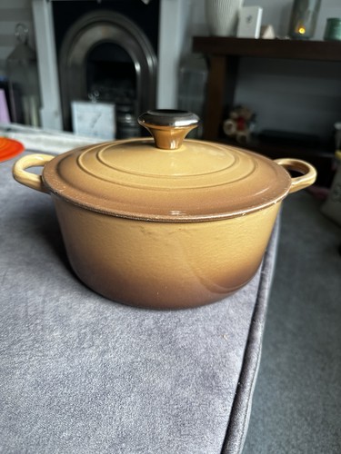 Creuset cast iron round - cast,