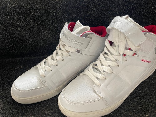 Twisted faith mid top trainers - faith,
