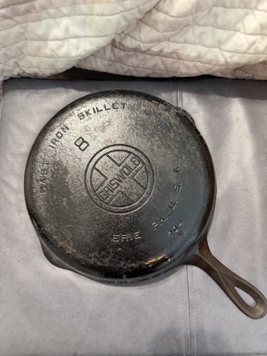 Griswold cast iron skillet - cast,