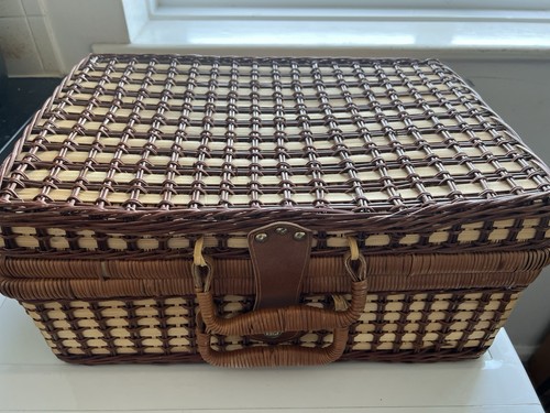 Picnic basket with - picnic,