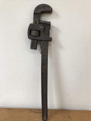 Vtg antique primitive metal - antique,
