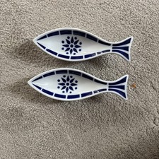Pair Sargadelos Tapas fish plate. Size 17x6cm