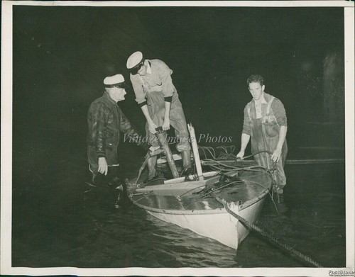 1938 snipe boat being - j,