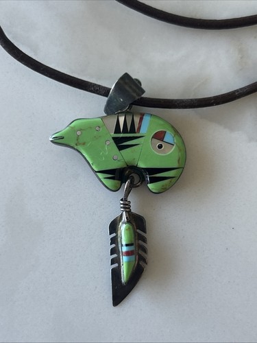 Gaspeite pendant bear totem - pendant,