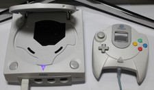 Sega Dreamcast With Gdemu Controller Scart Sd card