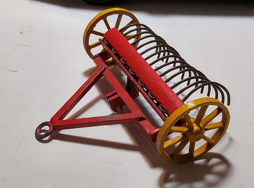 Dinky toys 324 - dinky, hay