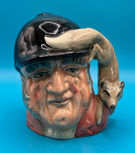 Royal doulton small character - royal,