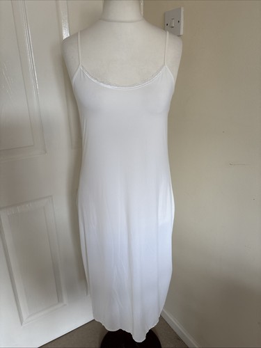 Title white full slip - title:white,
