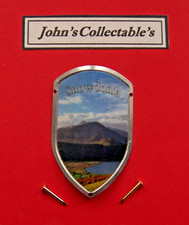 SNOWDONIA WALES WALKING /