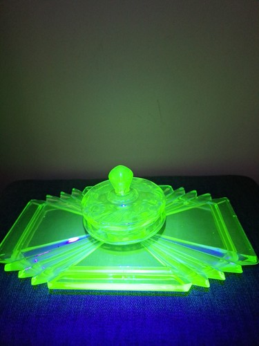 Art deco uranium glass - art,
