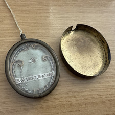 AN ANTIQUE FRENCH RELIQUARY Ex