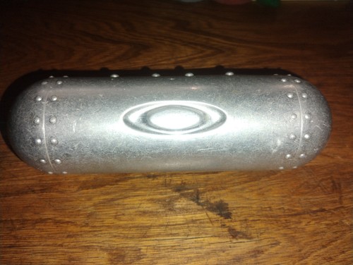 Oakley aluminum metal - aluminum, vault
